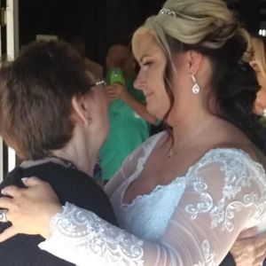 Meet your Posher, Toshia